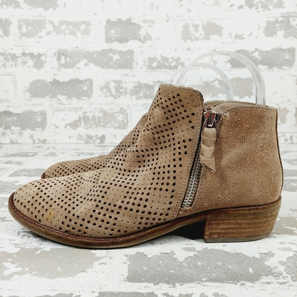 Dolce Vita Sofie Tan Suede Leather Side Zip Ankle Bootie K617 - Picture 1 of 11